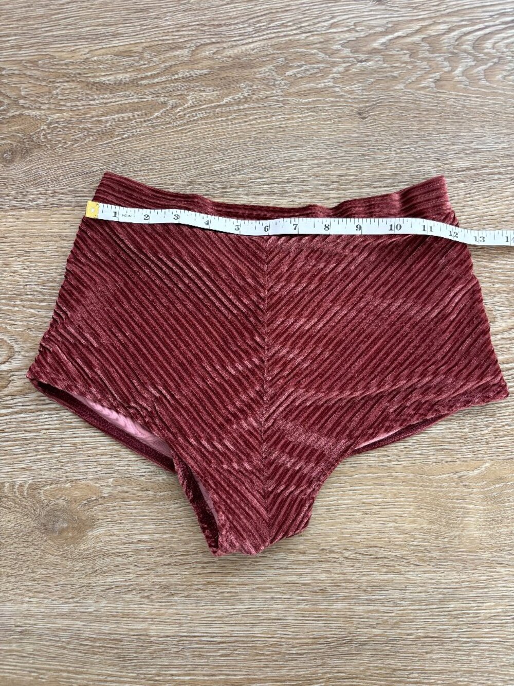 EUC Lunalae Shorts  -  Mauve, Size 6 (Fits size S-M)